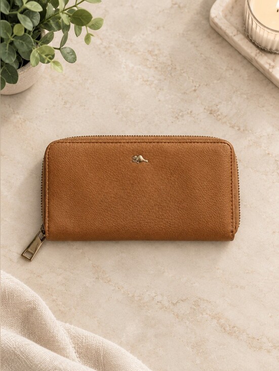 Roots Handbags - Roots Zip Wallet in Camel Brown